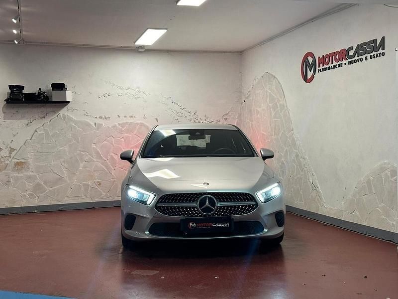 Usata Mercedes A180 Executive 115 CV (84 kW) 2018 Argento Berlina