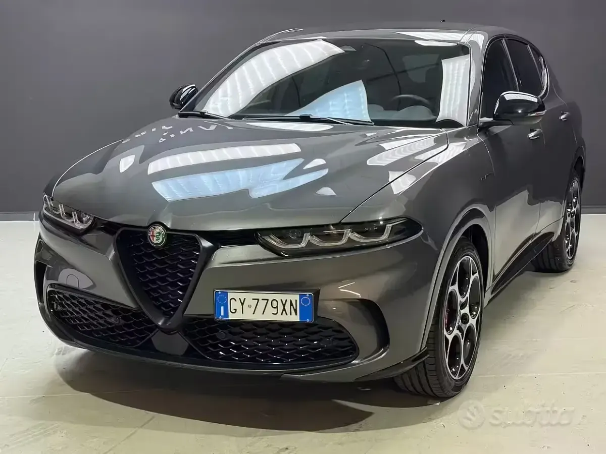 Usata Alfa Romeo Tonale Veloce 160 CV (117 kW) 2025 Grigio SUV