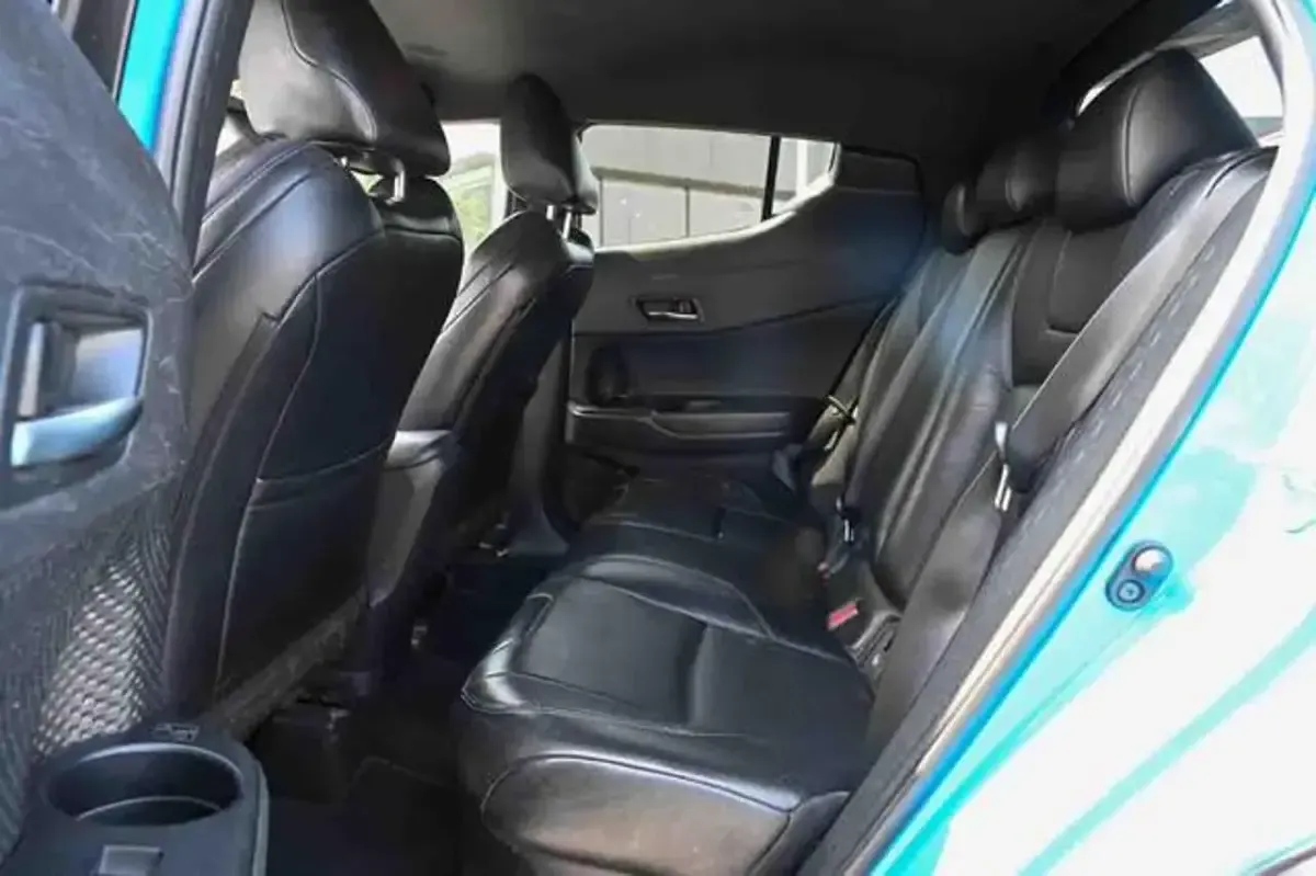 Usata Toyota C-HR Lounge 122 CV (89 kW) 2018 Blu SUV