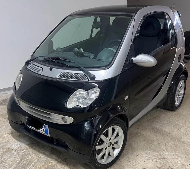 Usata Smart ForFour 2005 Nero Utilitaria
