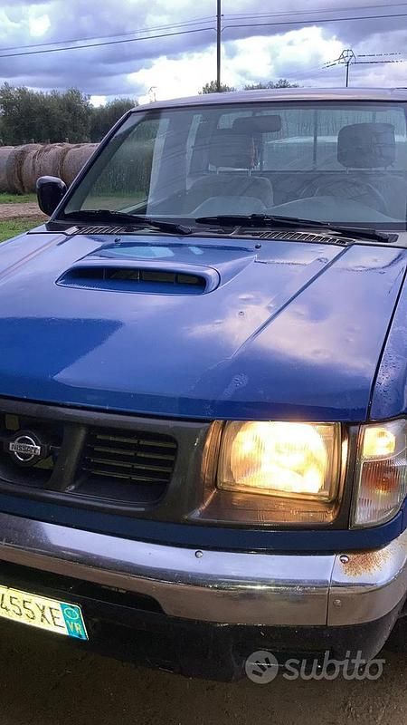 Usata Nissan Navara 2001 Blu Pick-up