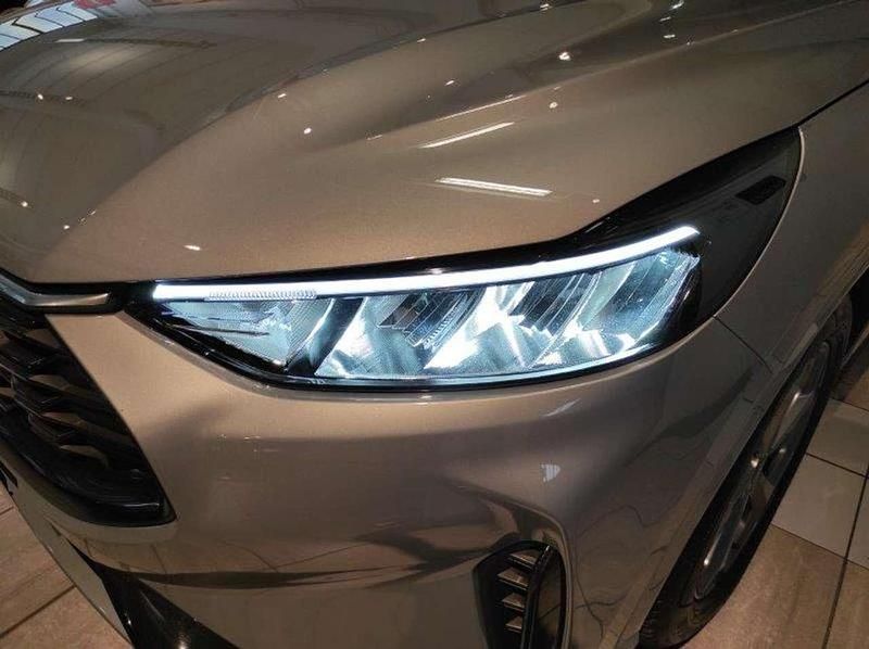 Usata Ford Kuga ST-Line 180 CV (132 kW) 2025 Grigio SUV