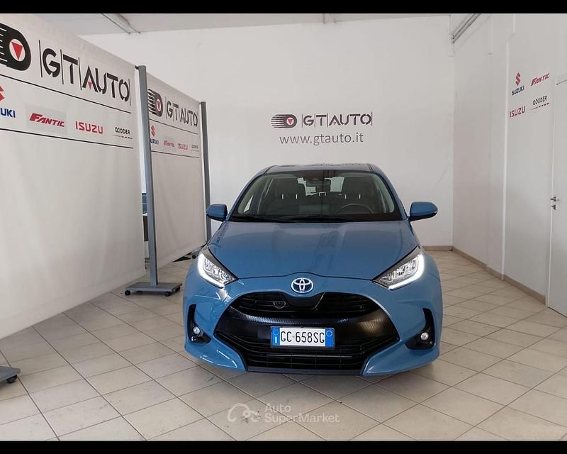 Usata Toyota Yaris Hybrid Active 92 CV (67 kW) 2020 Azzurro Berlina