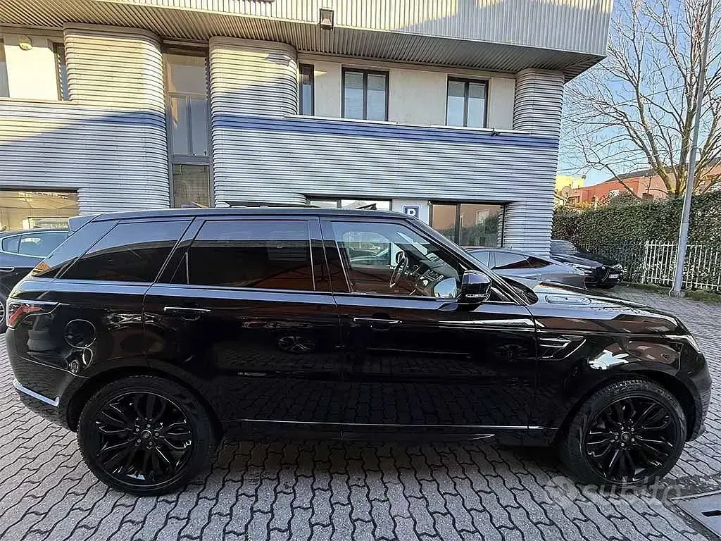 Usata Land Rover Range Rover Sport HSE Dynamic 300 CV (220 kW) 2022 Nero SUV