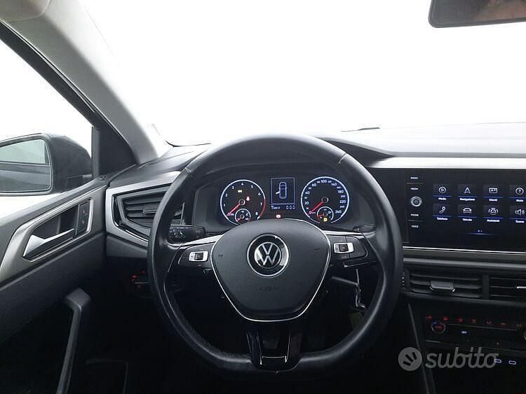 Usata VW Polo Sport 80 CV (58 kW) 2021 Grigio Utilitaria