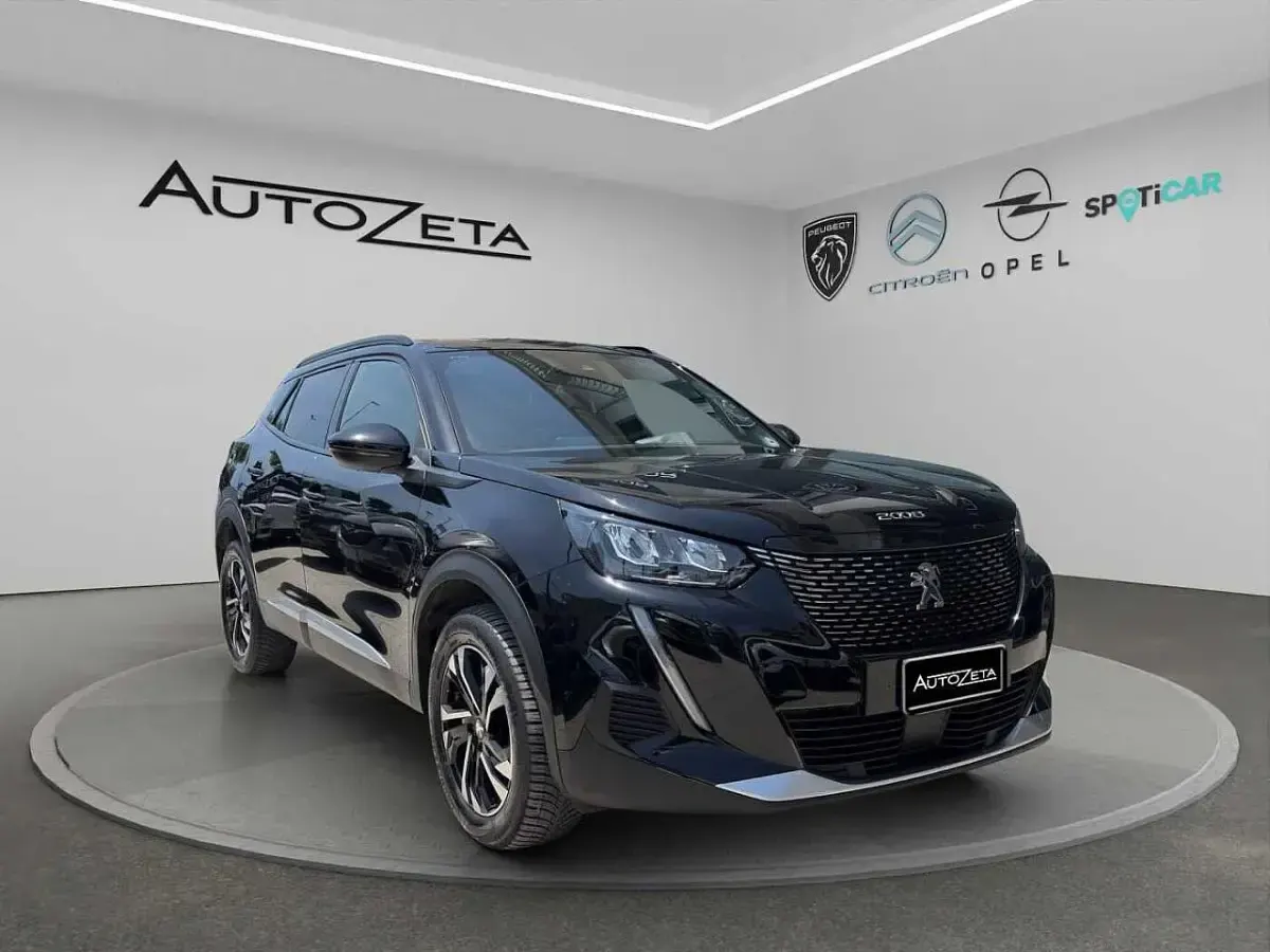 Usata Peugeot 2008 Allure 101 CV (74 kW) 2022 Nero SUV