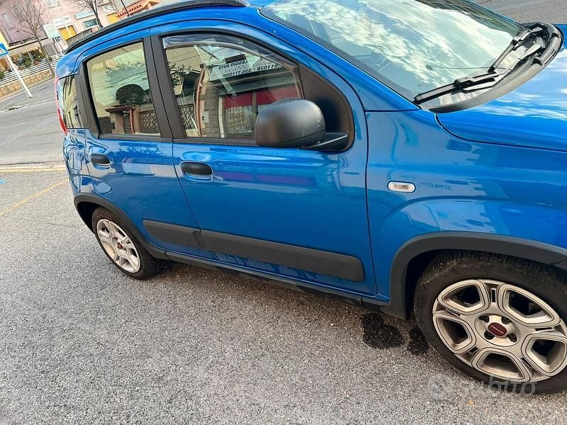 Usata Fiat Panda 70 CV (51 kW) 2024 Blu Utilitaria