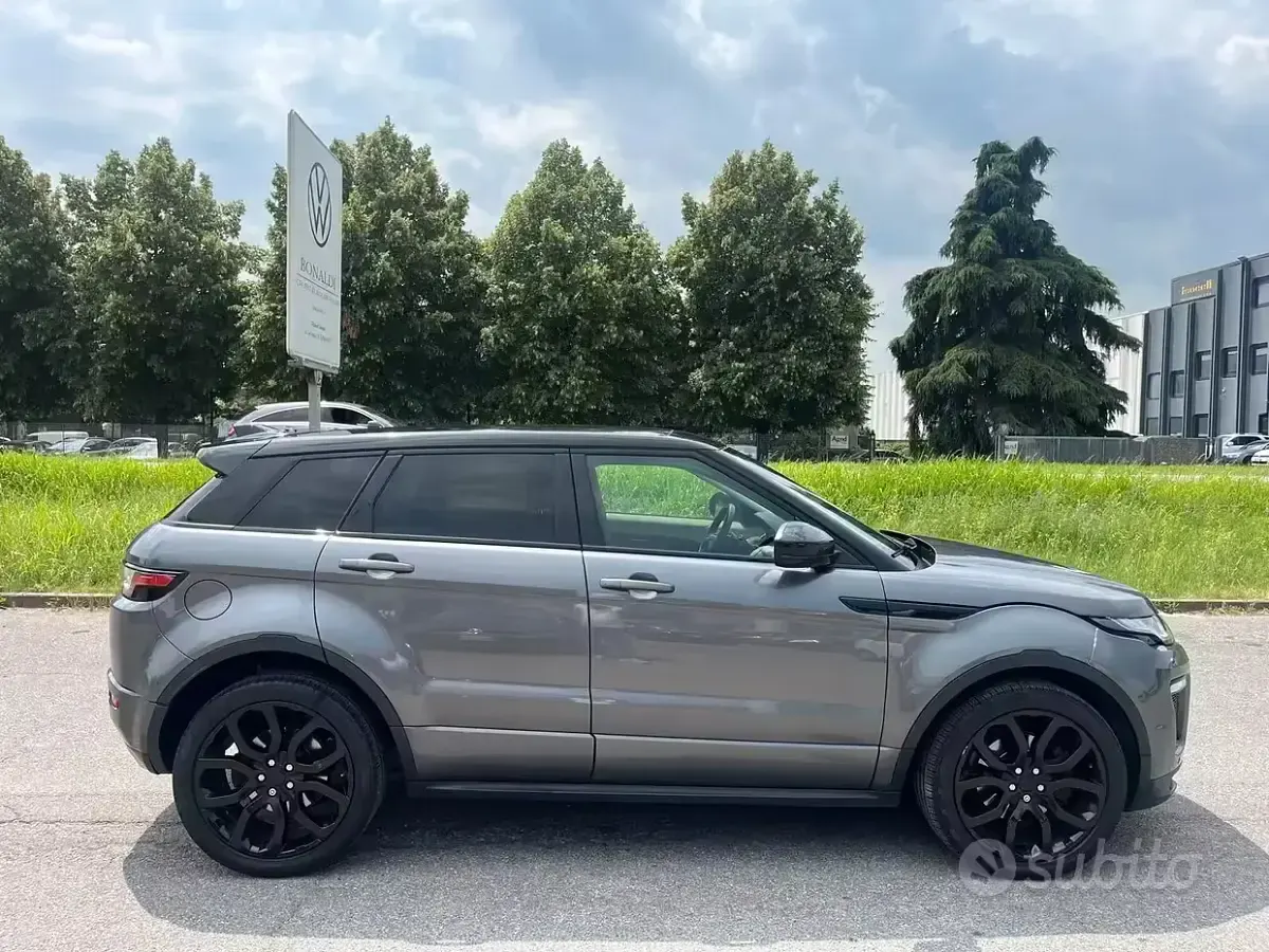 Usata Land Rover Range Rover evoque Pure 150 CV (110 kW) 2017 Grigio SUV