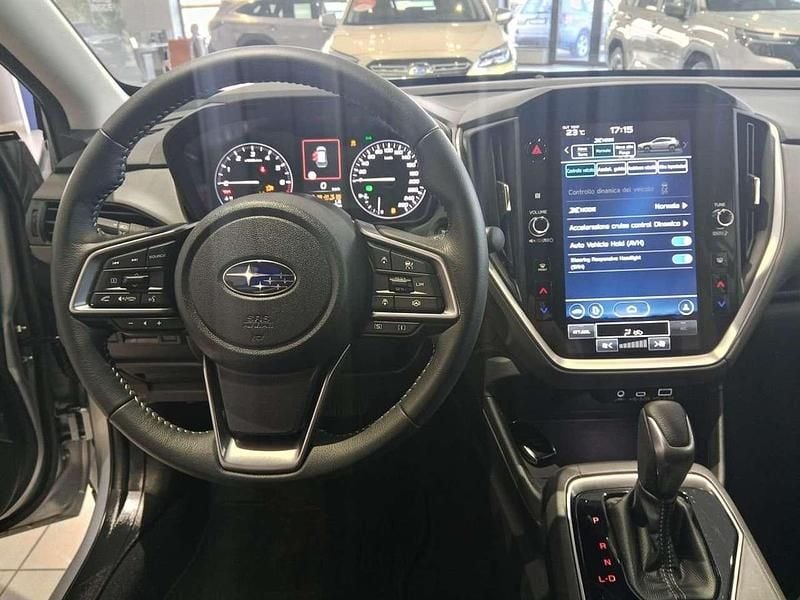 Usata Subaru Crosstrek Style 136 CV (100 kW) 2024 Argento SUV