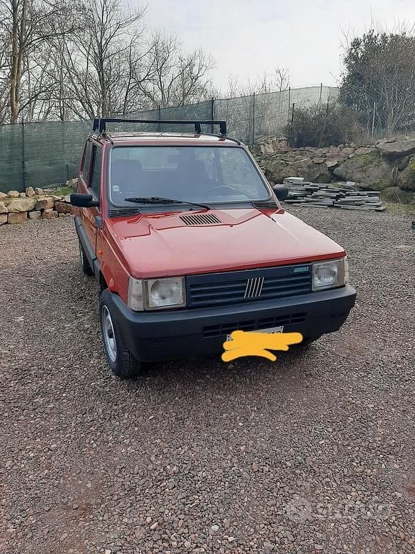 Usata Fiat Panda 4x4 50 CV (36 kW) 1990 Utilitaria
