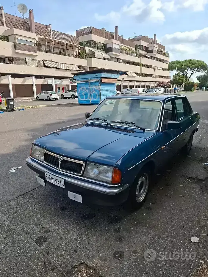 Usata Lancia Beta 100 CV (73 kW) 1985 Bluazzurro Berlina