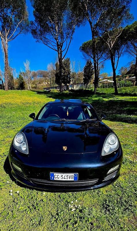 Usata Porsche Panamera 400 CV (294 kW) 2010 Nero Utilitaria