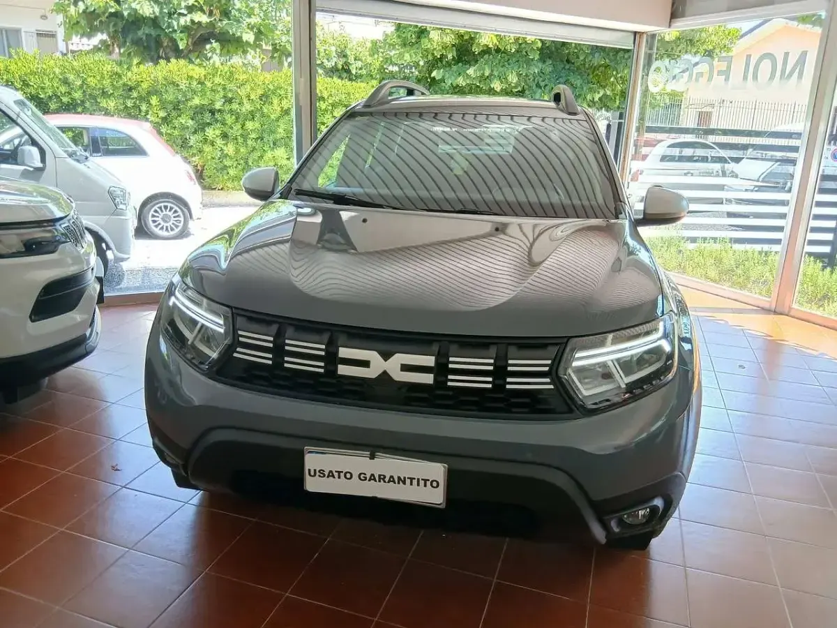 Usata Dacia Duster Comfort 116 CV (85 kW) 2022 Grigio SUV