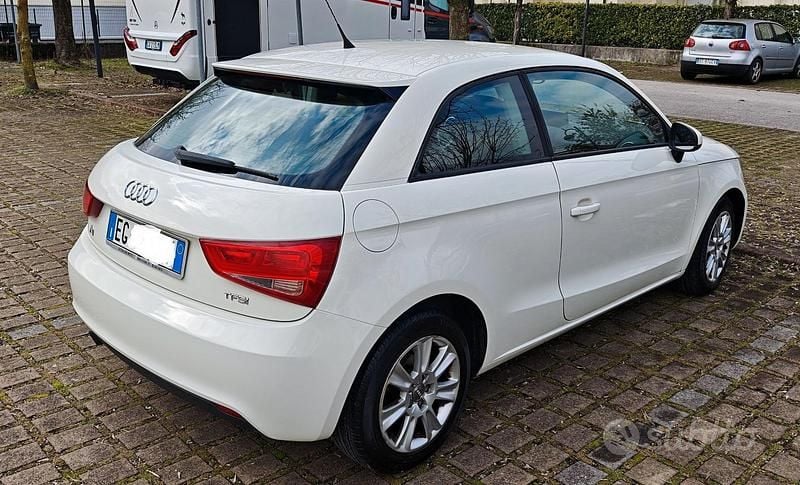 Usata Audi A1 86 CV (63 kW) 2011 Bianco Utilitaria