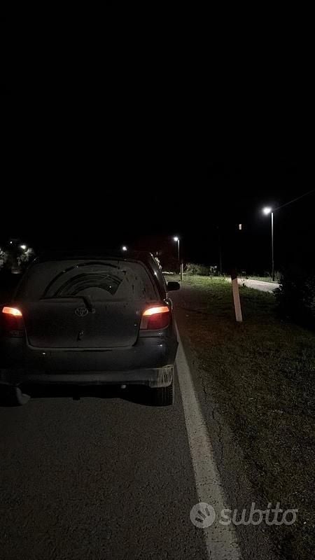 Usata Toyota Yaris 68 CV (50 kW) 1999 Blu