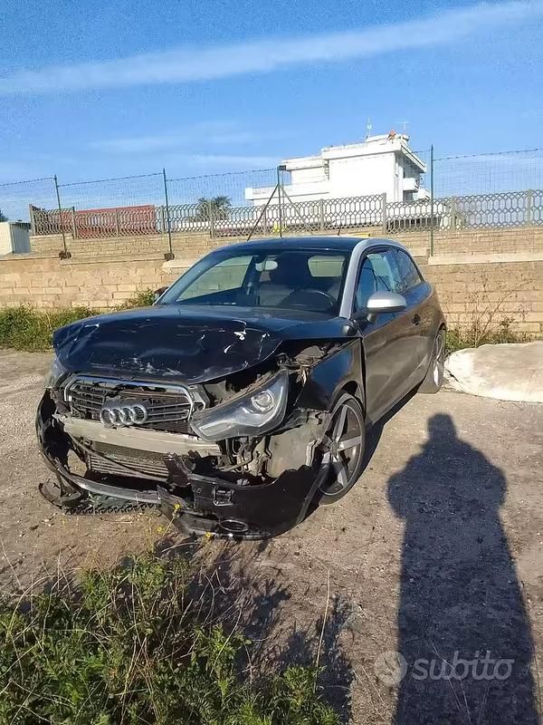 Usata Audi A1 105 CV (77 kW) 2011 Nero Utilitaria