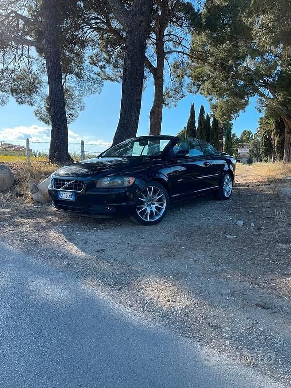 Usata Volvo C70 Summum 220 CV (161 kW) 2007 Nero Cabrio