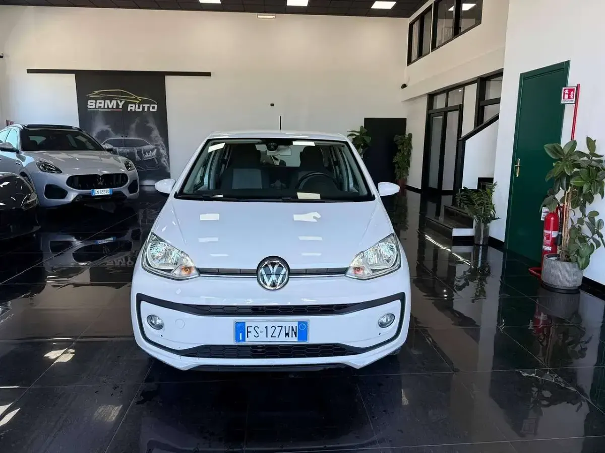 Usata VW up! Move 75 CV (55 kW) 2018 Bianco Utilitaria