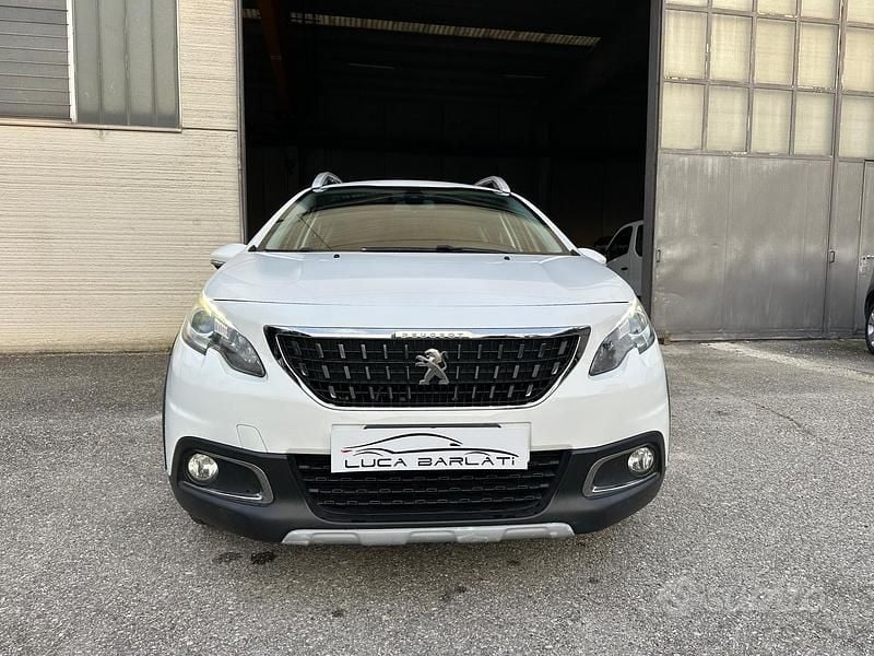Usata Peugeot 2008 82 CV (60 kW) 2018 Bianco SUV