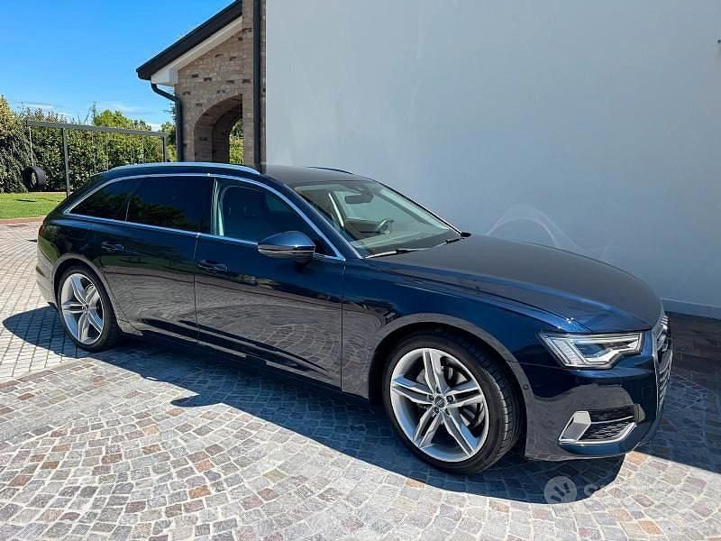 Usata Audi A6 Ambiente 204 CV (150 kW) 2022 Blu/azzurro Station wagon