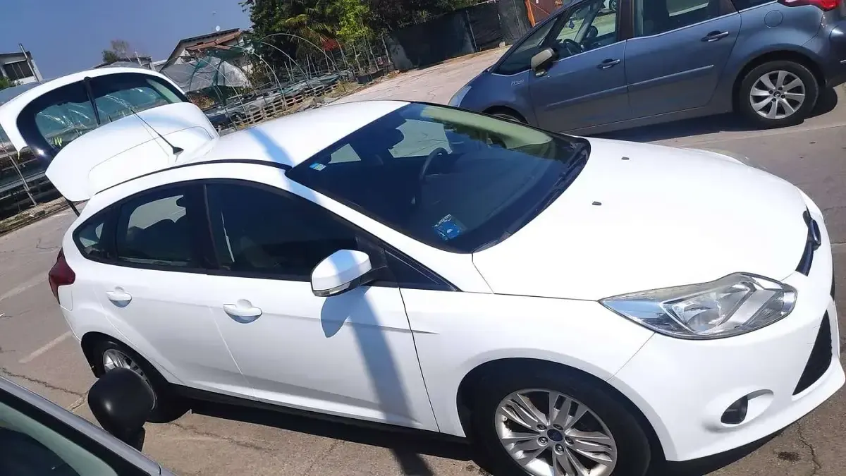 Usata Ford Focus 116 CV (85 kW) 2013 Bianco Berlina