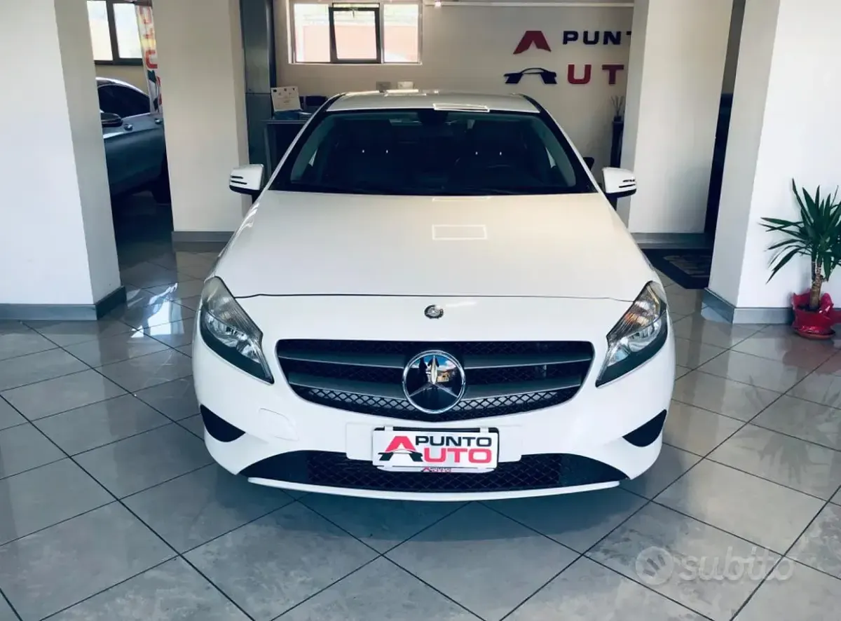 Usata Mercedes A180 Executive 109 CV (80 kW) 2015 Bianco Berlina