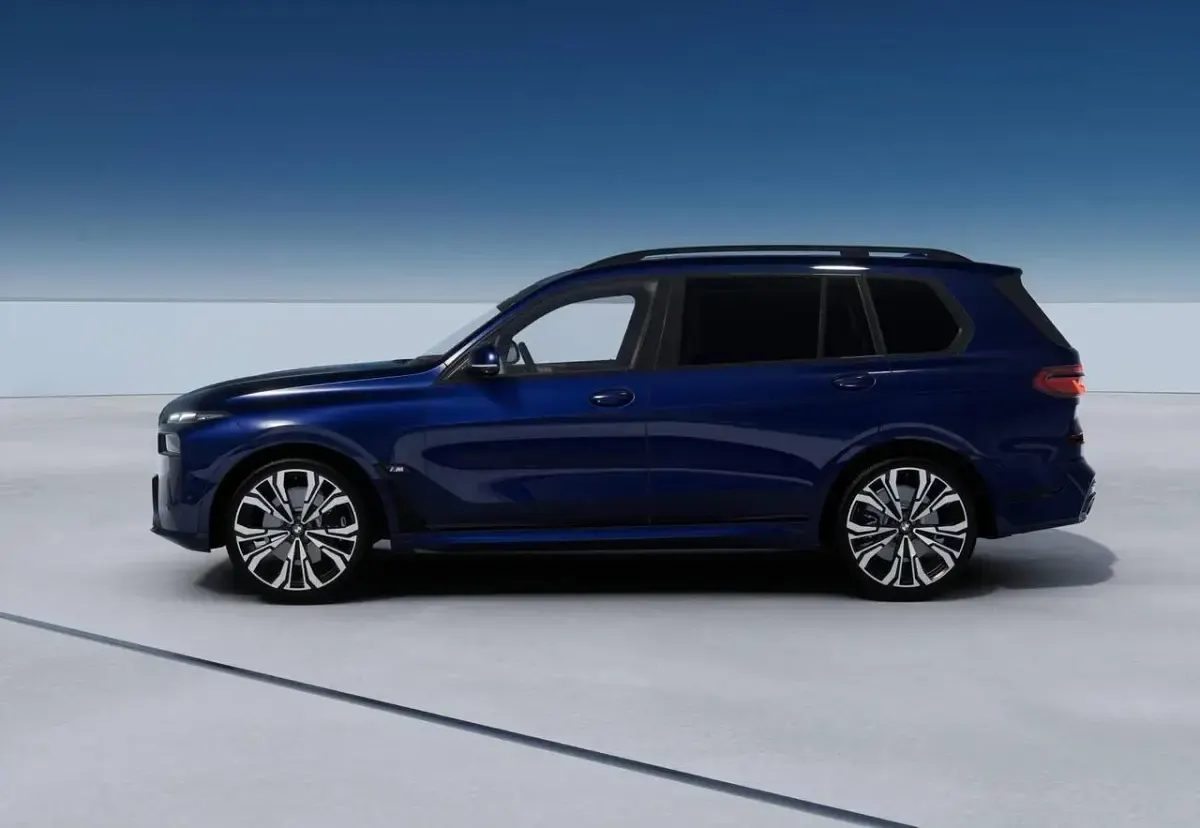 Nuova BMW X7 M Sport 530 CV (389 kW) 2026 Blu SUV