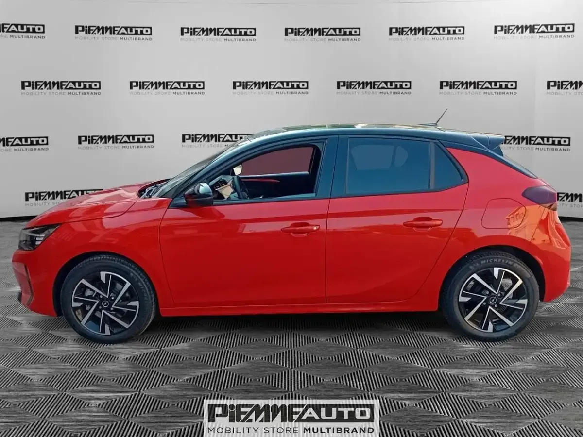 Nuova Opel Corsa 101 CV (74 kW) 2026 Arancione Utilitaria