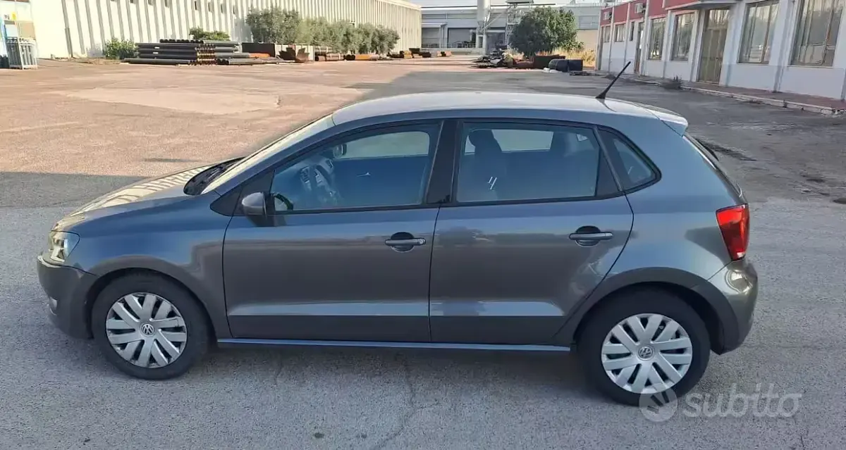 Usata VW Polo 82 CV (60 kW) 2011 Grigio Utilitaria
