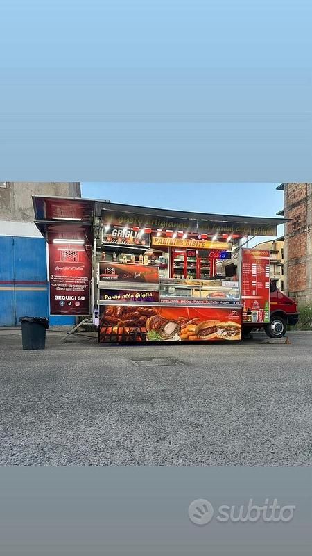 Rosso Usata 1997 Iveco Daily Pick-up | 1111 € (Buon prezzo) - Immagine 1/4