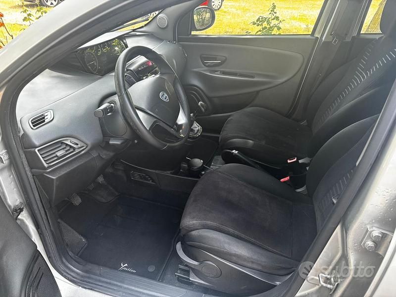 Usata Lancia Ypsilon S 95 CV (69 kW) 2011 Grigio Utilitaria