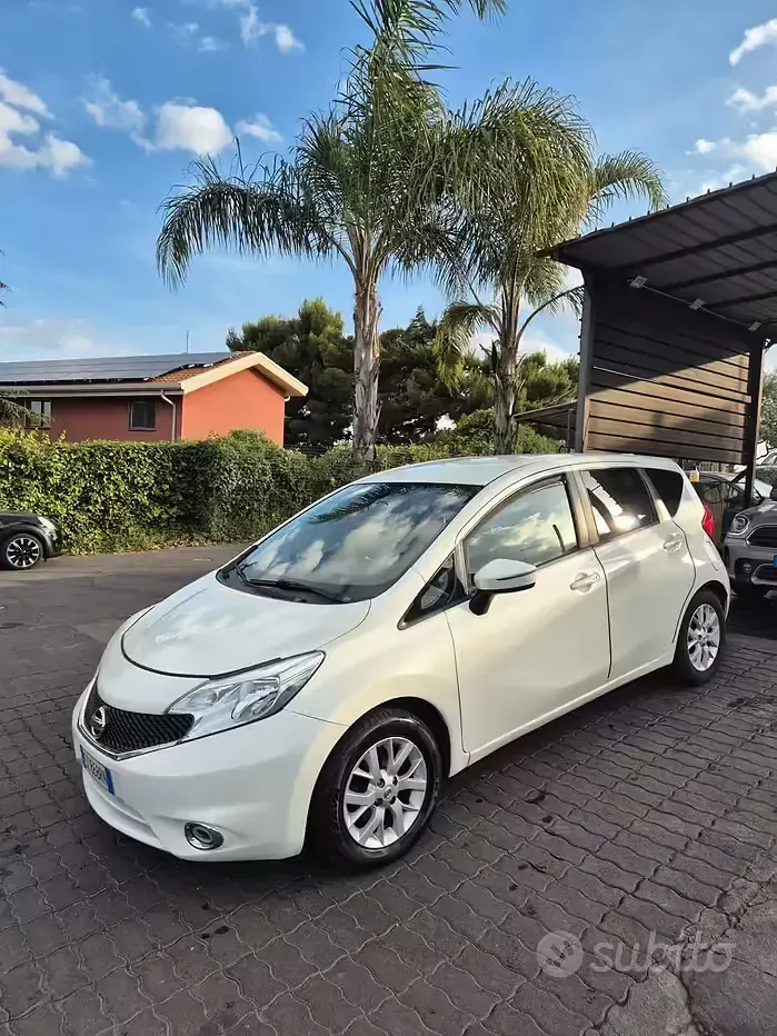 Usata Nissan Note N-TEC 90 CV (66 kW) 2015 Bianco Utilitaria