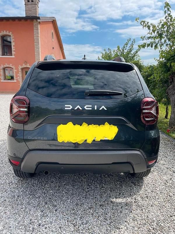 Usata Dacia Duster Prestige 131 CV (96 kW) 2024 Grigio SUV