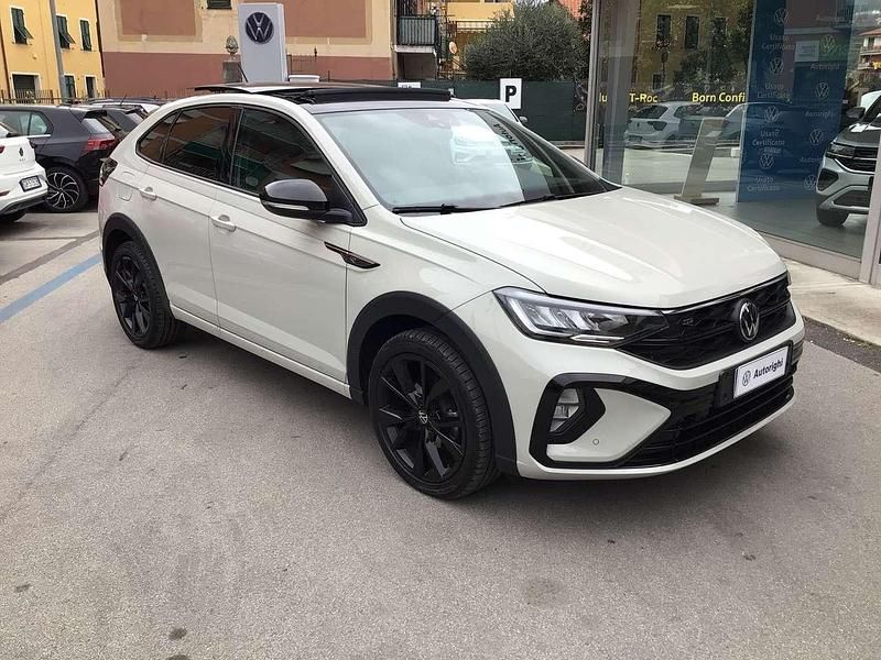 Usata VW Taigo R-line 110 CV (80 kW) 2024 Beige SUV