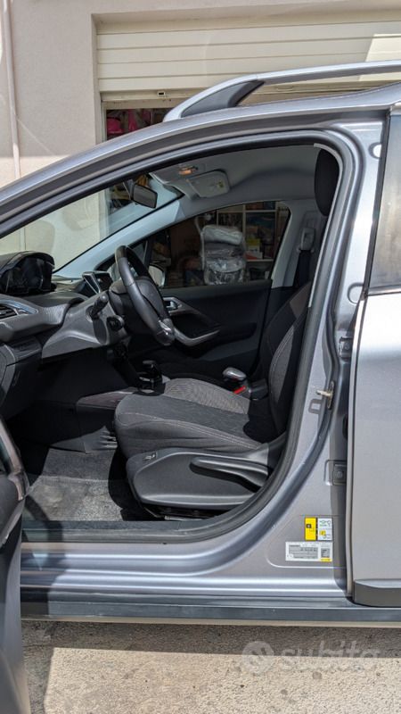 Usata Peugeot 2008 2015 Grigio SUV