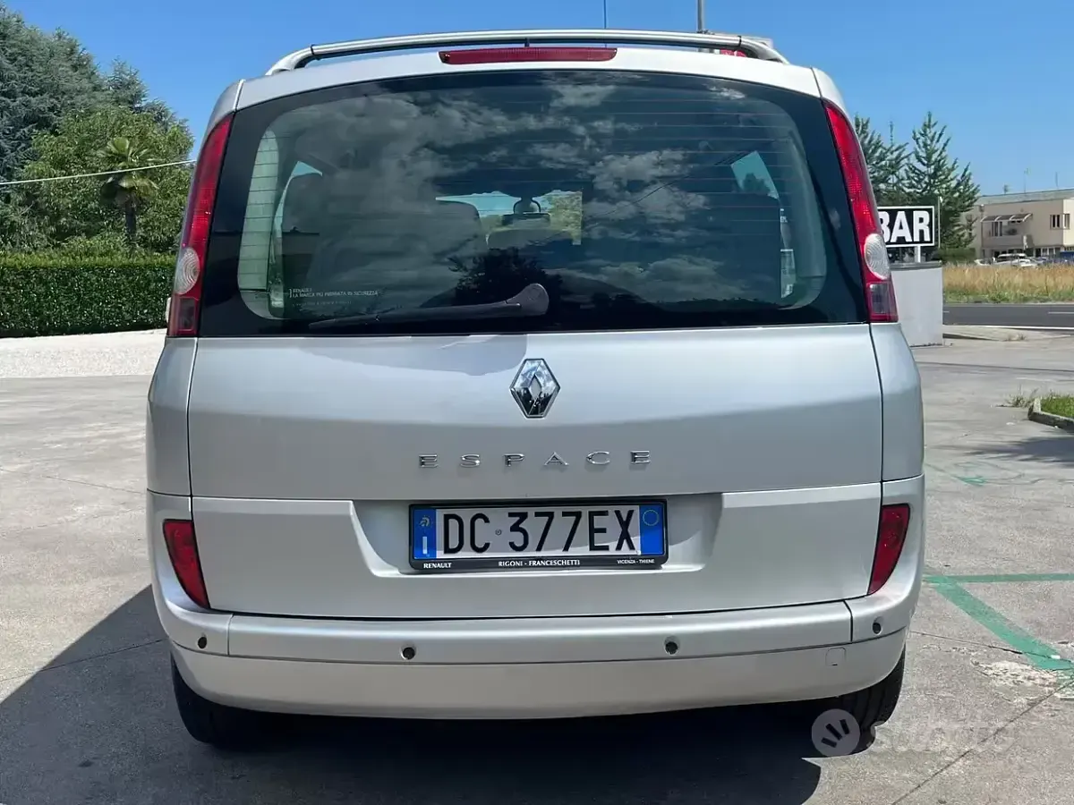Usata Renault Espace Dynamique 150 CV (110 kW) 2006 Grigio Monovolume