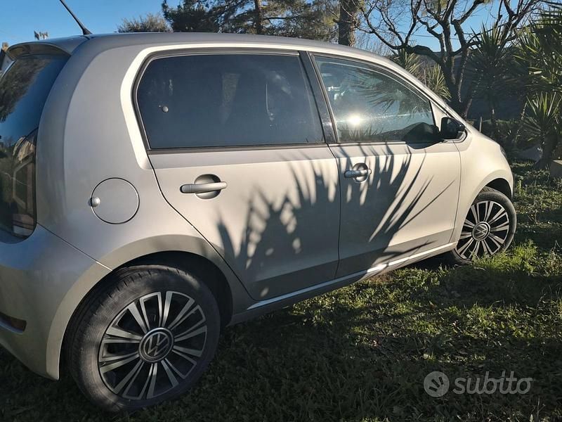Usata VW up! 65 CV (47 kW) 2021 Utilitaria