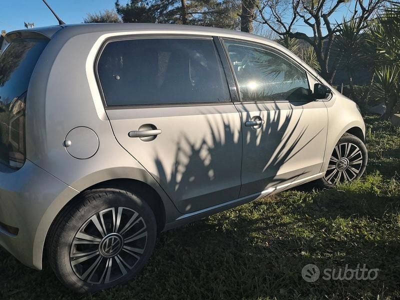 Usata VW up! 68 CV (50 kW) 2021 Utilitaria