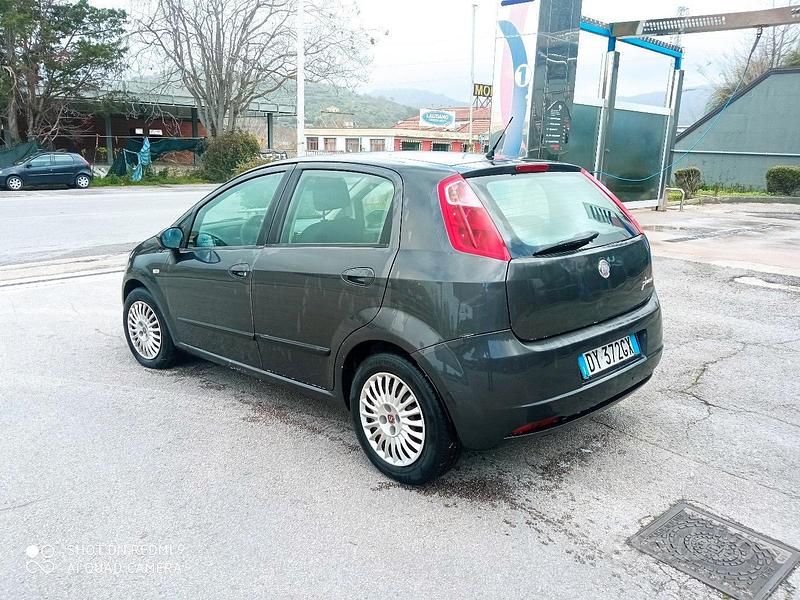 Usata Fiat Grande Punto 2009 Grigio Utilitaria