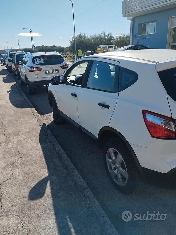 Usata Nissan Qashqai 115 CV (84 kW) 2011 Bianco SUV