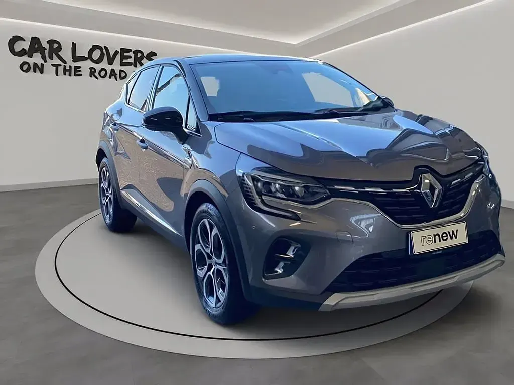 Usata Renault Captur Intens 101 CV (74 kW) 2023 Xnk be style milano (grigio SUV