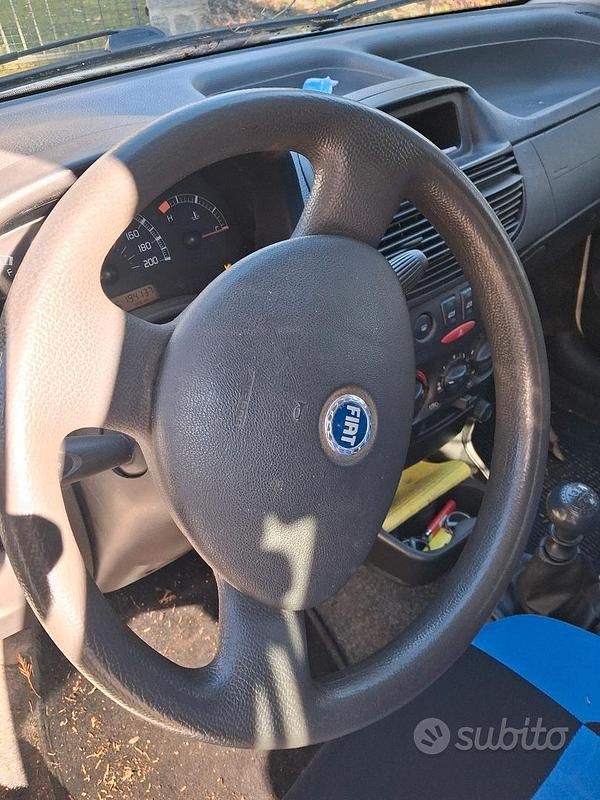 Usata Fiat Punto 80 CV (58 kW) 2020 Bianco Monovolume