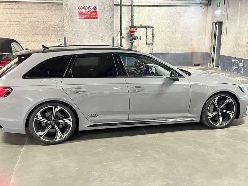 Usata Audi RS4 450 CV (330 kW) 2020 Grigio Station wagon