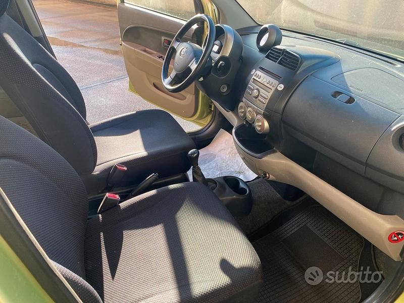 Usata Daihatsu Sirion 87 CV (63 kW) 2007 Verde Utilitaria