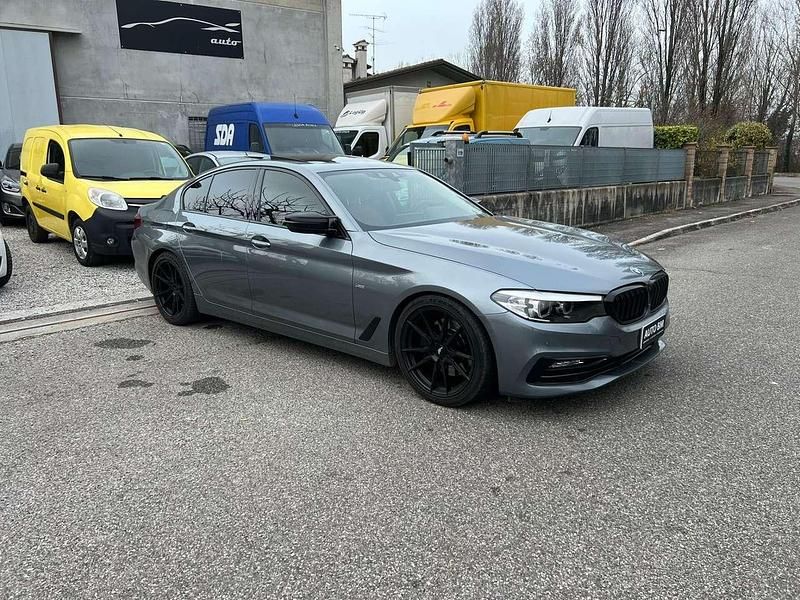Usata BMW 520 Luxury Line 249 CV (183 kW) 2018 Grigio Berlina