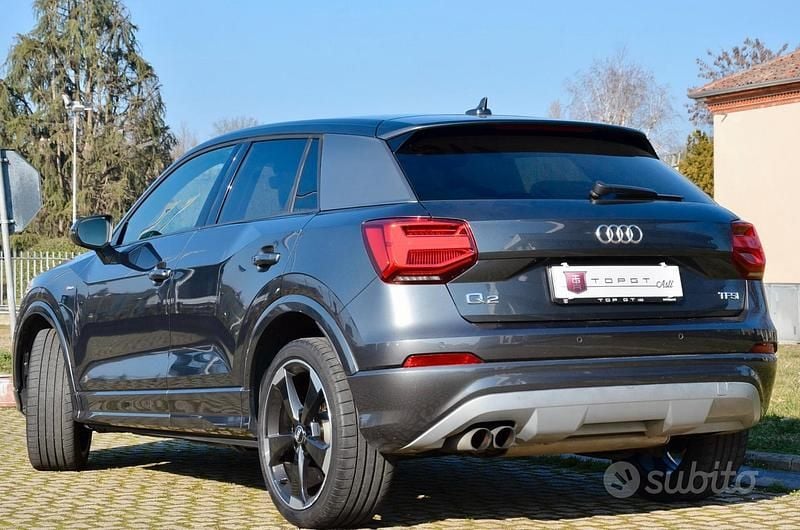 Usata Audi Q2 S-Line 150 CV (110 kW) 2016 Grigio SUV
