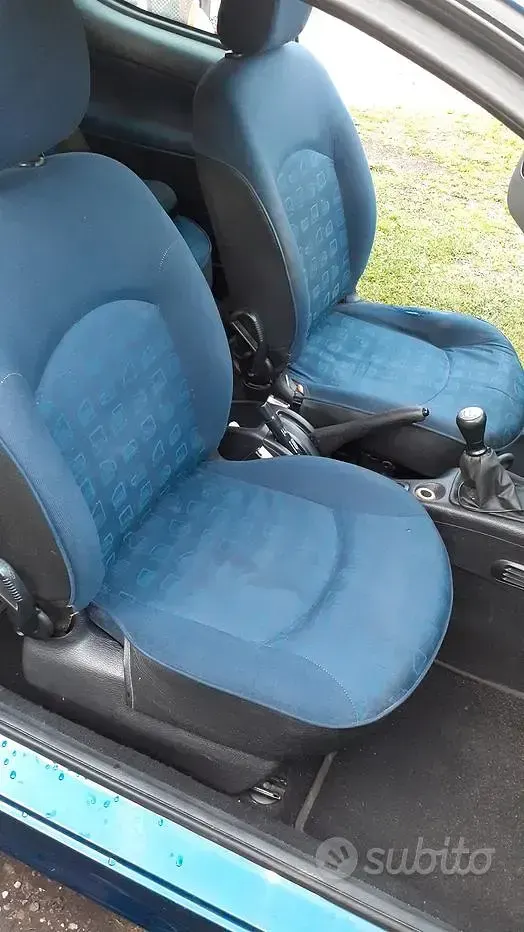 Usata Peugeot 206 75 CV (55 kW) 2002 Bluazzurro Berlina