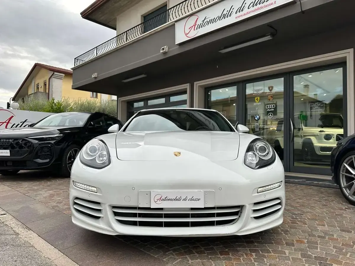 Usata Porsche Panamera 250 CV (183 kW) 2013 Bianco Berlina