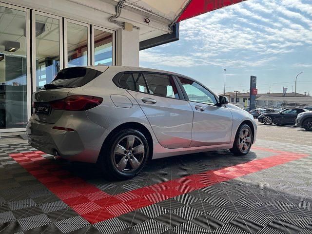 Usata BMW 118 150 CV (110 kW) 2020 Grigio Utilitaria
