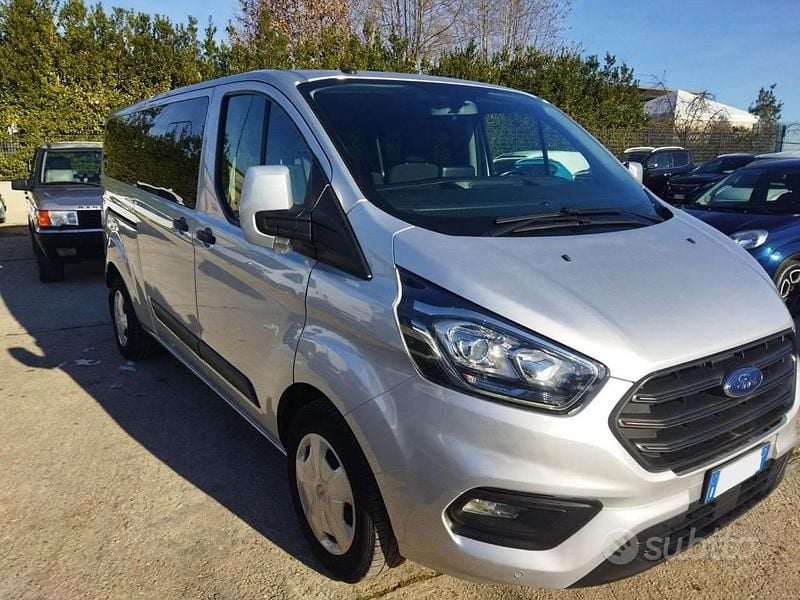 Usata Ford Transit 131 CV (96 kW) 2018 Grigio Station wagon
